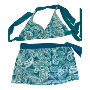 Athleta l Blue/White Paisley Two Piece Skirt Swimsuit Size Small